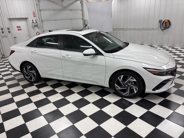 new 2025 Hyundai Elantra car, priced at $25,195