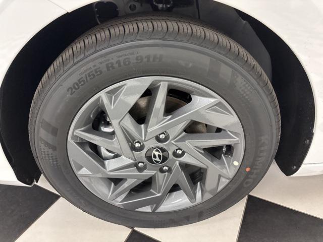 new 2026 Hyundai ELANTRA HEV car, priced at $26,277