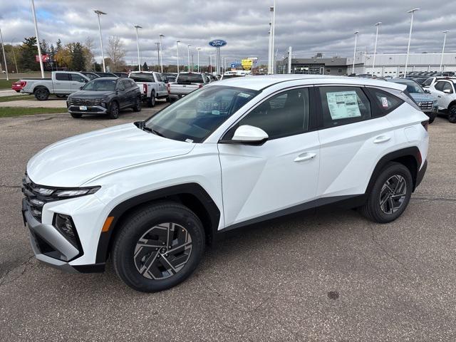 new 2026 Hyundai TUCSON Hybrid car, priced at $31,123