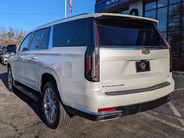 used 2023 Cadillac Escalade ESV car, priced at $84,998