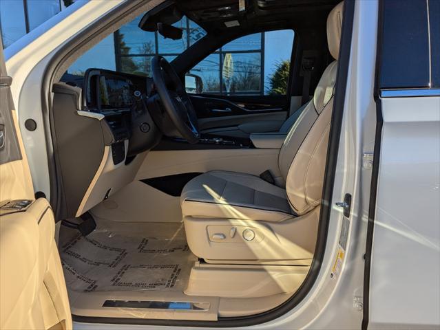 used 2023 Cadillac Escalade ESV car, priced at $84,998