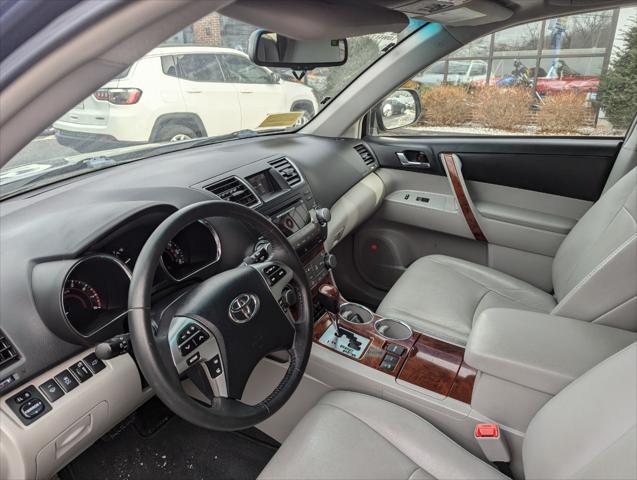 used 2011 Toyota Highlander car, priced at $16,998