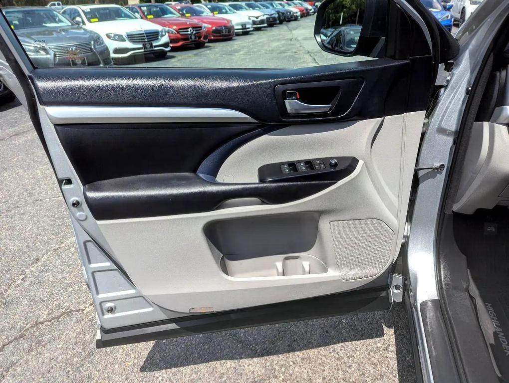 used 2018 Toyota Highlander car, priced at $26,998
