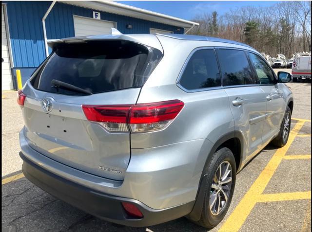 used 2018 Toyota Highlander car, priced at $26,998