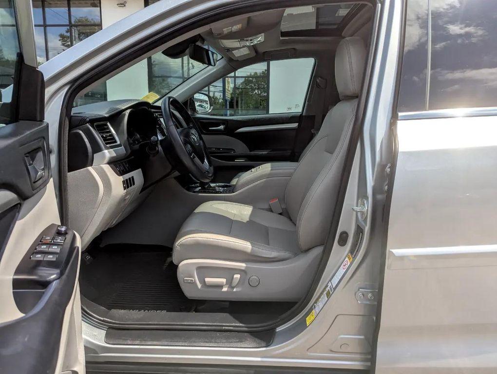 used 2018 Toyota Highlander car, priced at $26,998