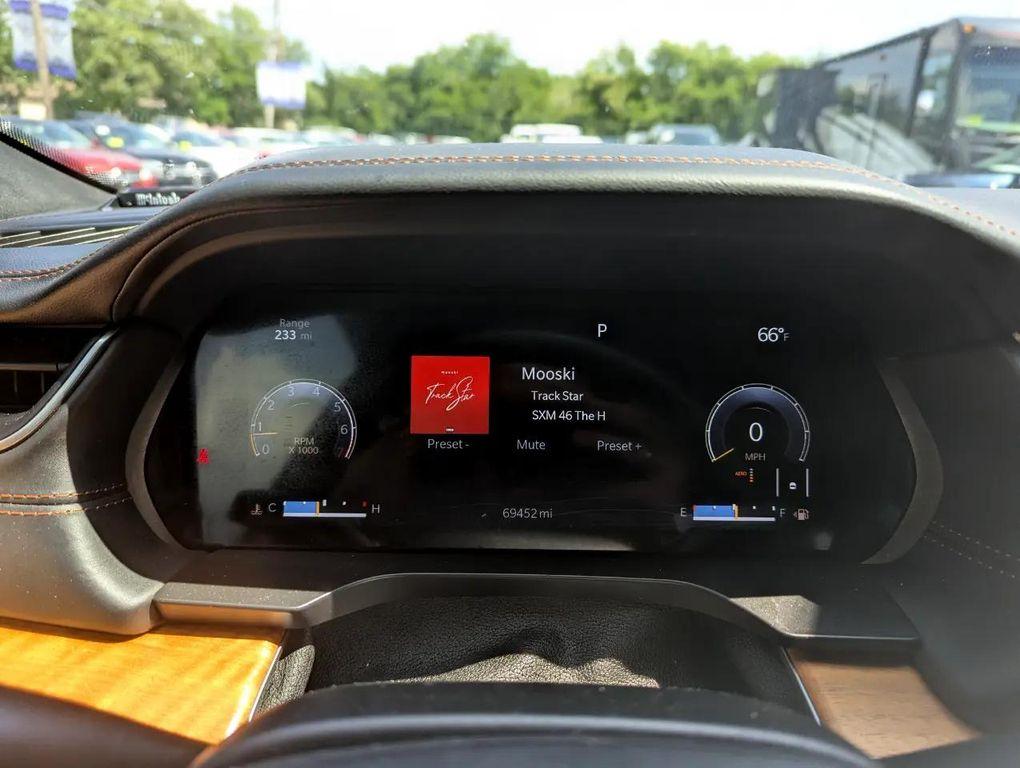 used 2021 Jeep Grand Cherokee L car, priced at $35,998