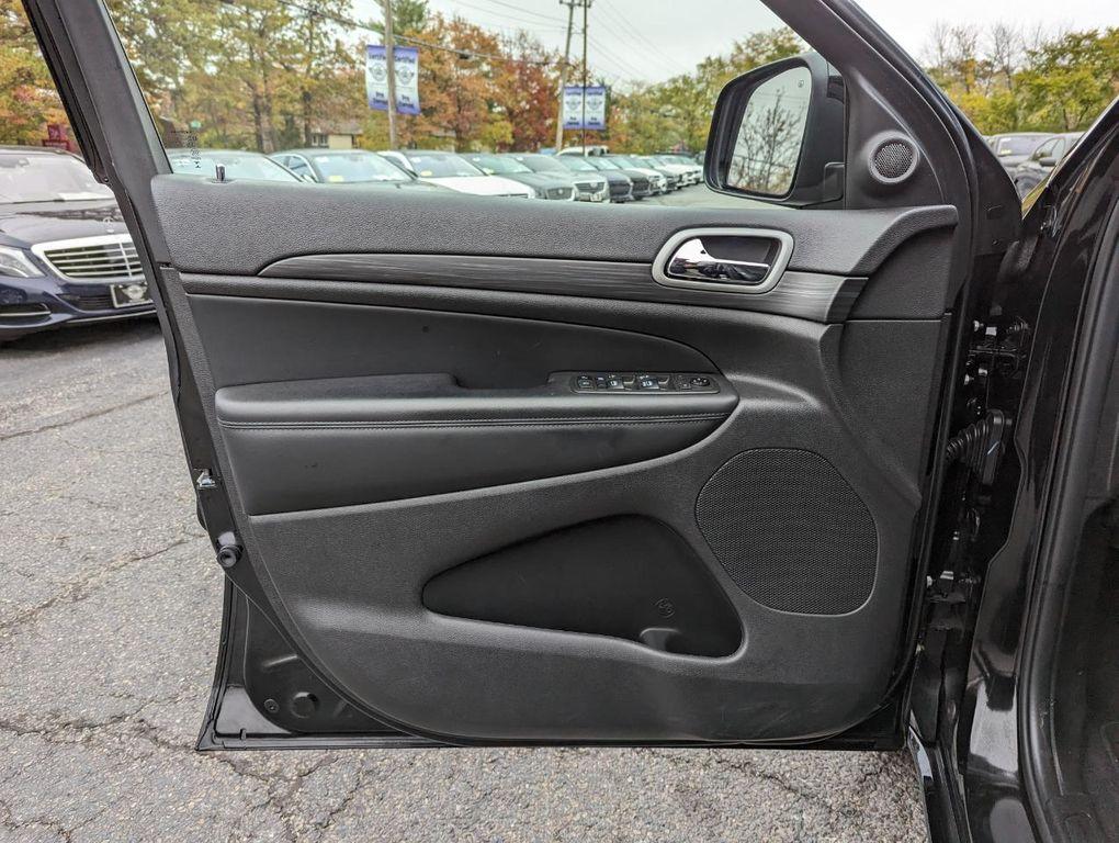 used 2021 Jeep Grand Cherokee car, priced at $24,998