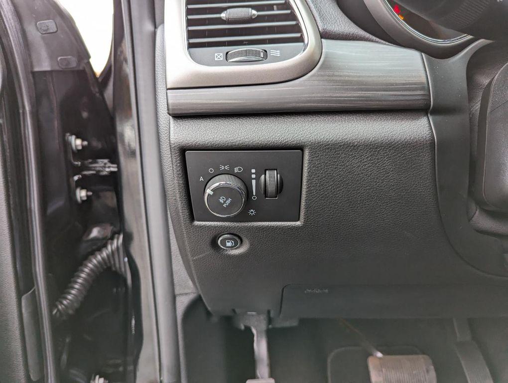 used 2021 Jeep Grand Cherokee car, priced at $24,998