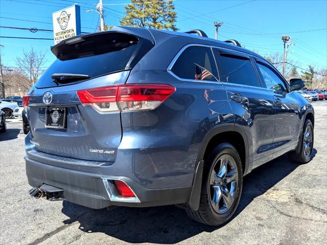 used 2017 Toyota Highlander car, priced at $27,998