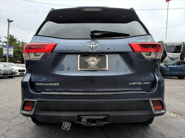 used 2017 Toyota Highlander car, priced at $27,998