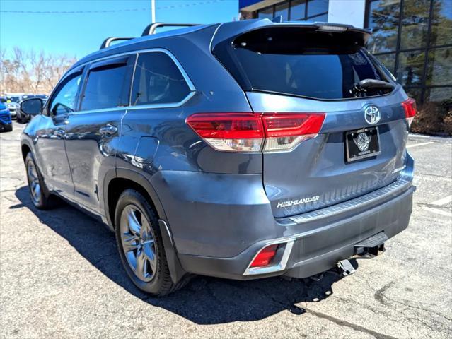 used 2017 Toyota Highlander car, priced at $27,998
