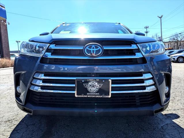 used 2017 Toyota Highlander car, priced at $27,998