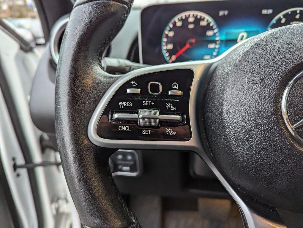 used 2021 Mercedes-Benz GLB 250 car, priced at $25,698