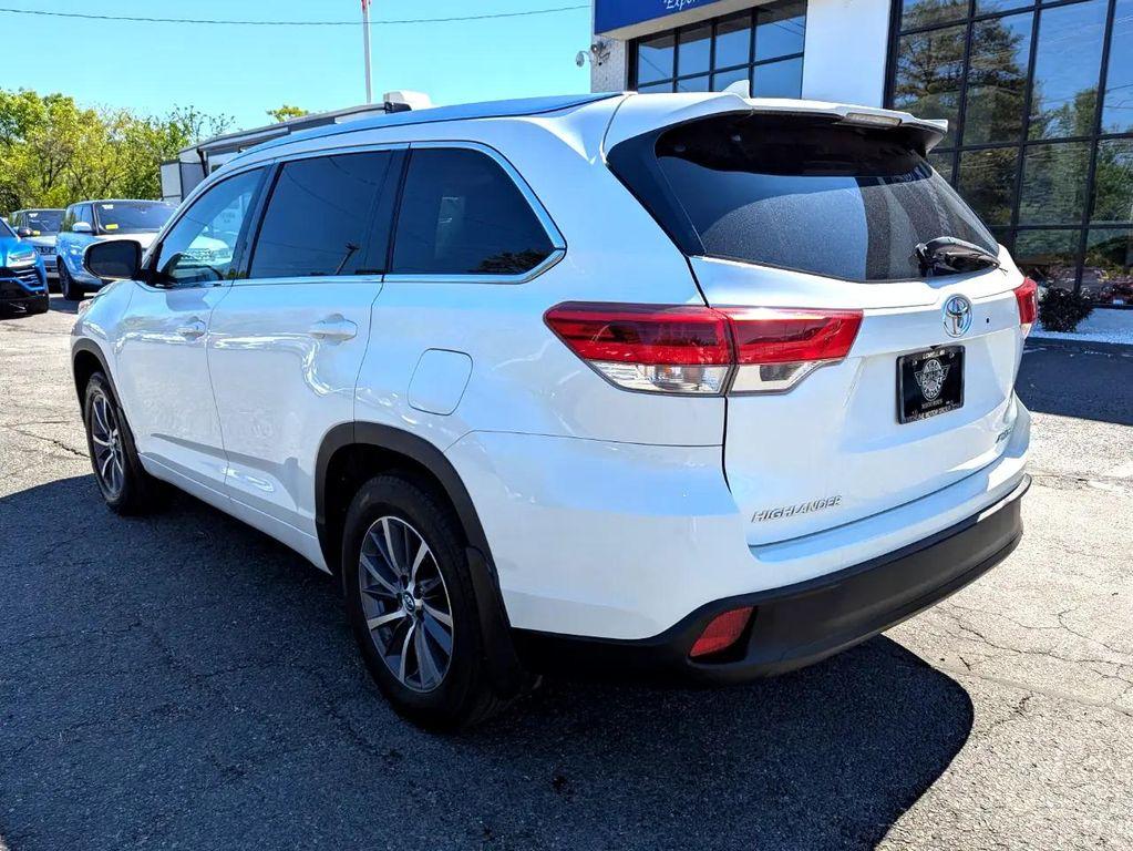 used 2018 Toyota Highlander car, priced at $27,998