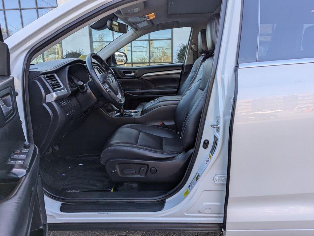 used 2018 Toyota Highlander car, priced at $27,998