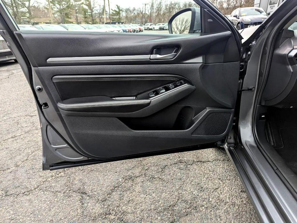 used 2023 Nissan Altima car, priced at $22,998