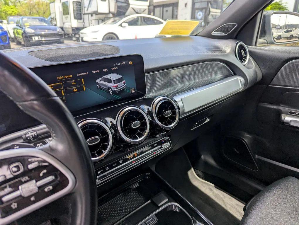 used 2021 Mercedes-Benz GLB 250 car, priced at $26,798