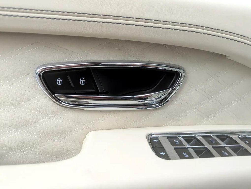 used 2023 Bentley Bentayga car, priced at $199,998