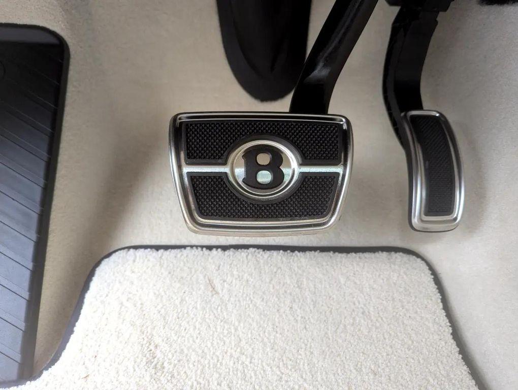 used 2023 Bentley Bentayga car, priced at $199,998