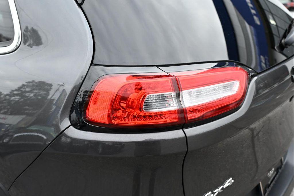 used 2015 Jeep Cherokee car, priced at $12,998