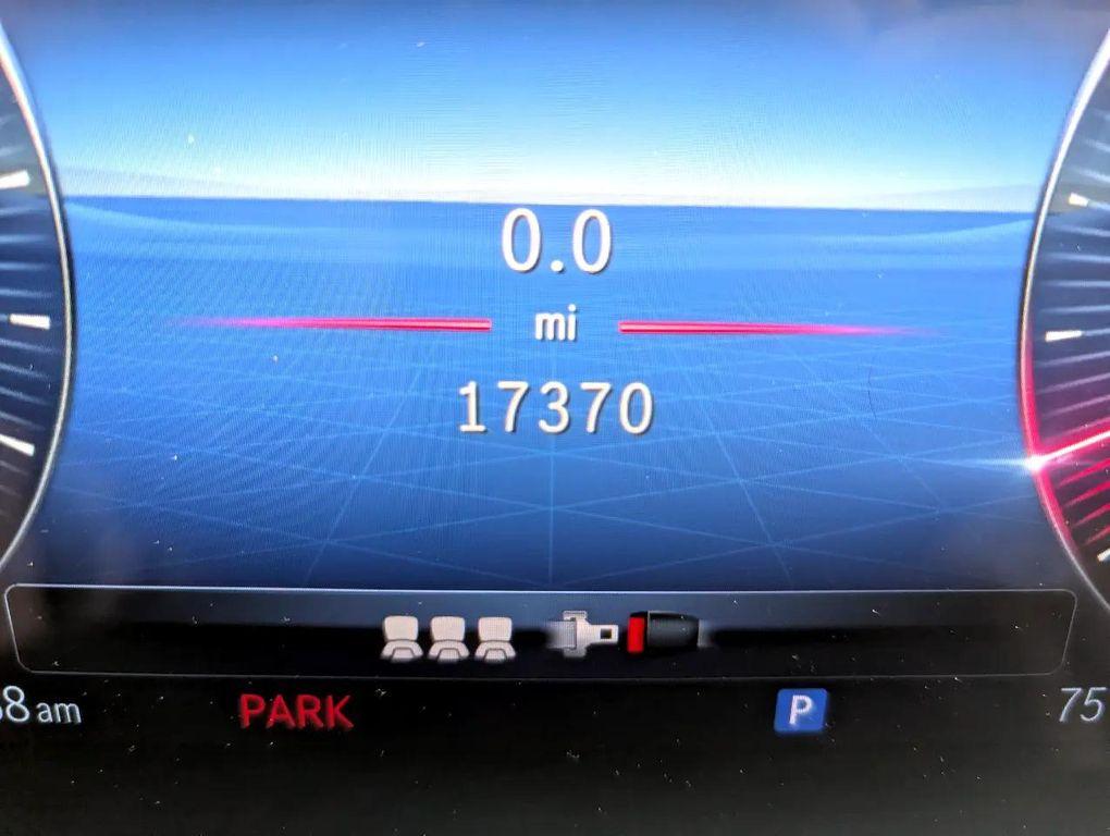 used 2024 Mercedes-Benz GLE 450 car, priced at $68,698