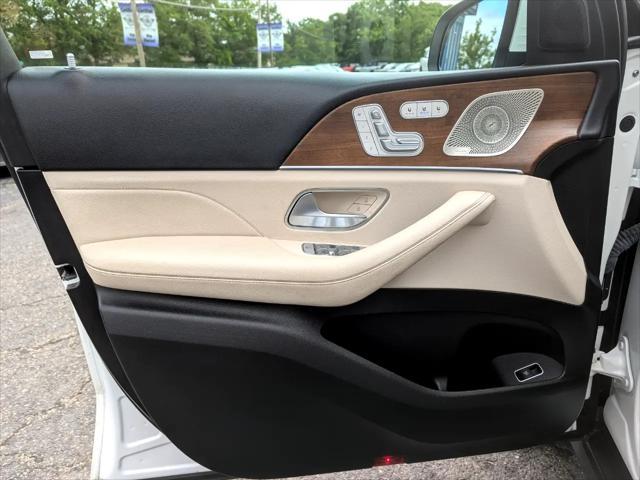 used 2024 Mercedes-Benz GLE 450 car, priced at $68,998
