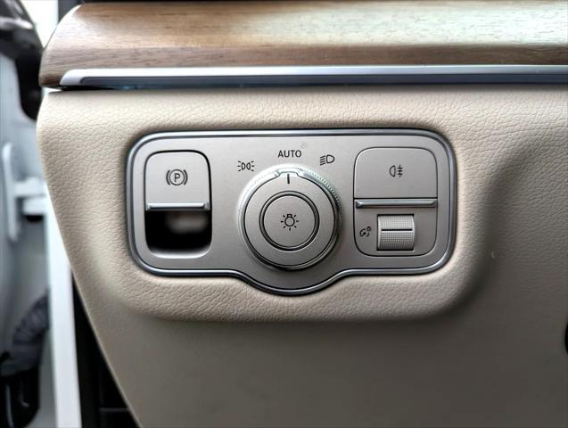 used 2024 Mercedes-Benz GLE 450 car, priced at $68,998