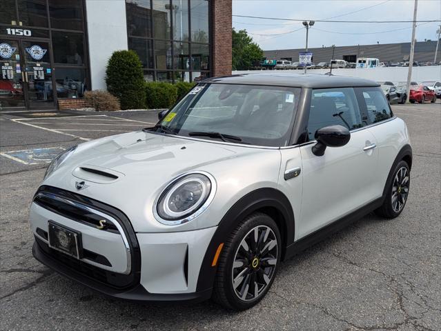 used 2022 MINI Hardtop car, priced at $28,998