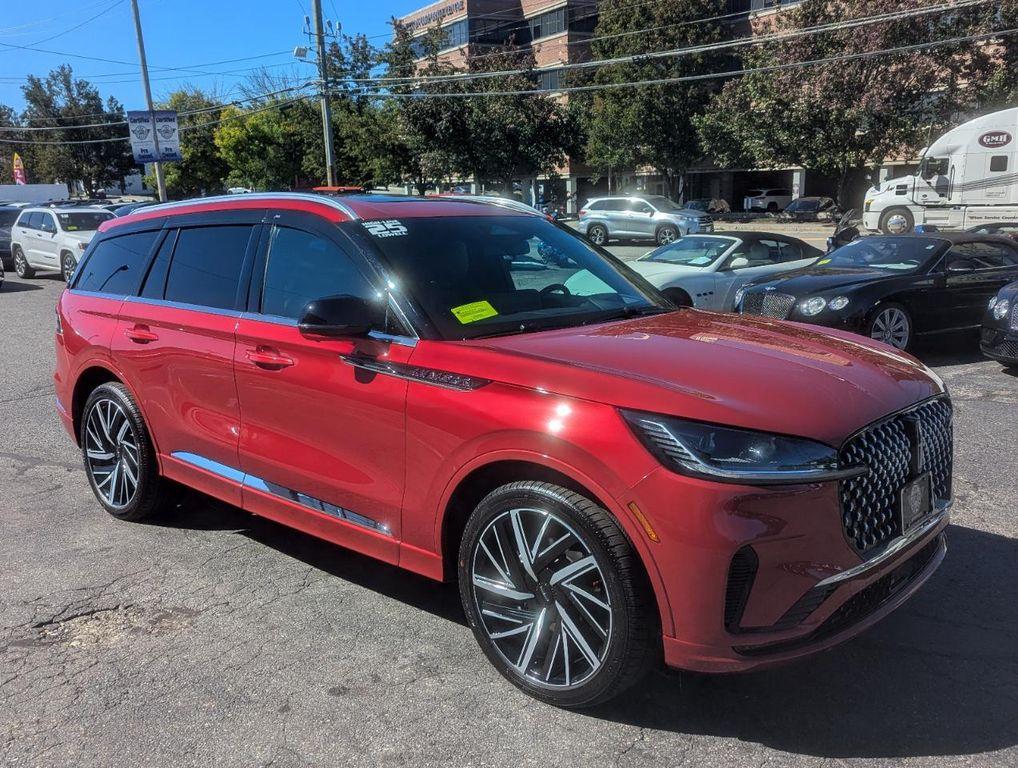 used 2025 Lincoln Aviator car, priced at $74,998