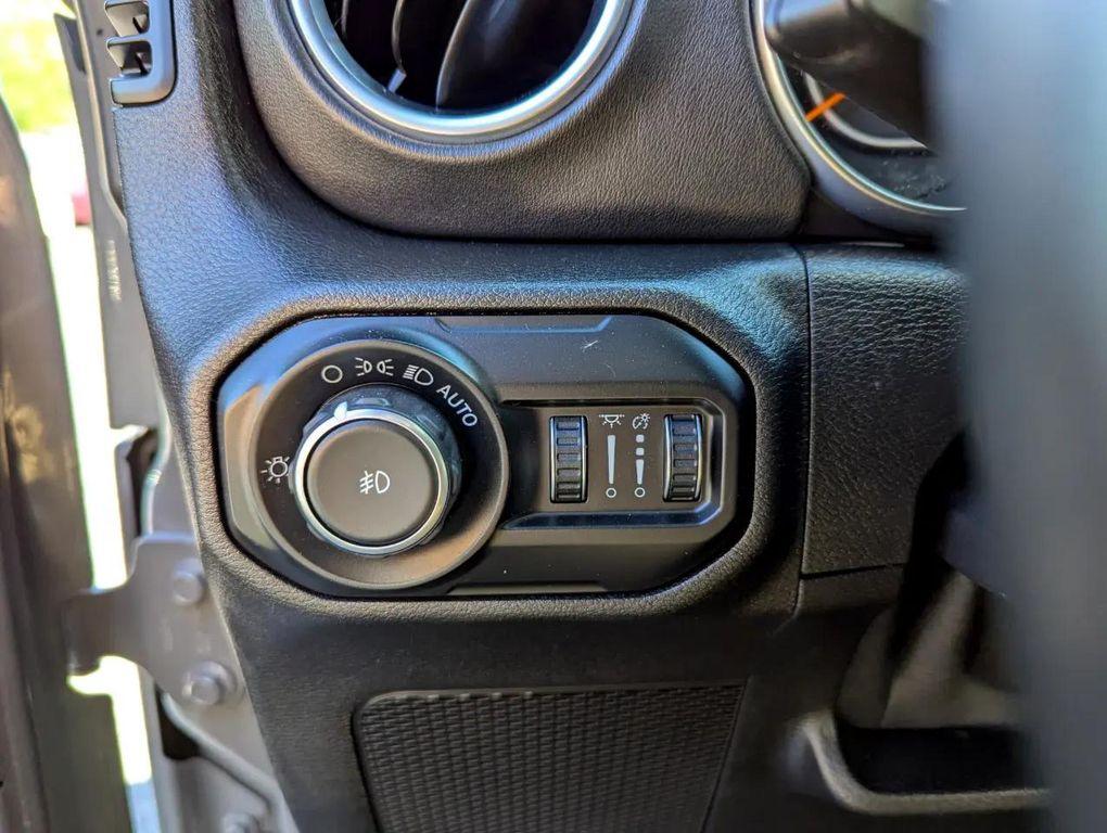 used 2020 Jeep Wrangler Unlimited car, priced at $34,998