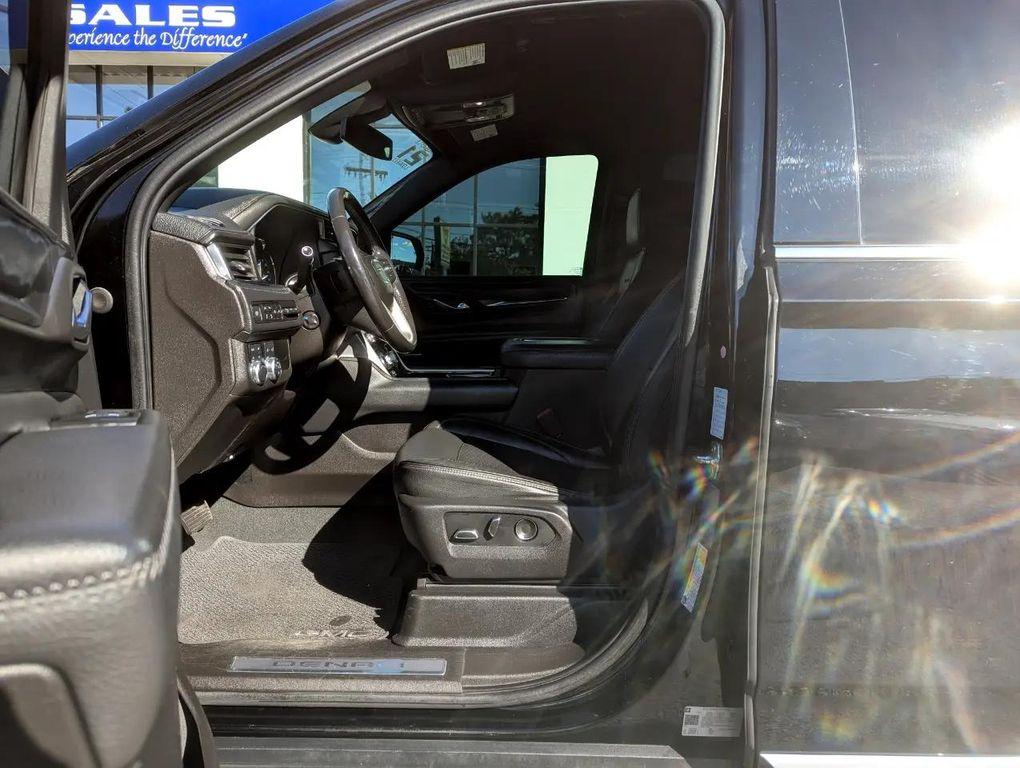 used 2021 GMC Yukon XL car, priced at $45,998