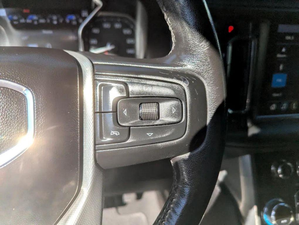 used 2021 GMC Yukon XL car, priced at $45,998