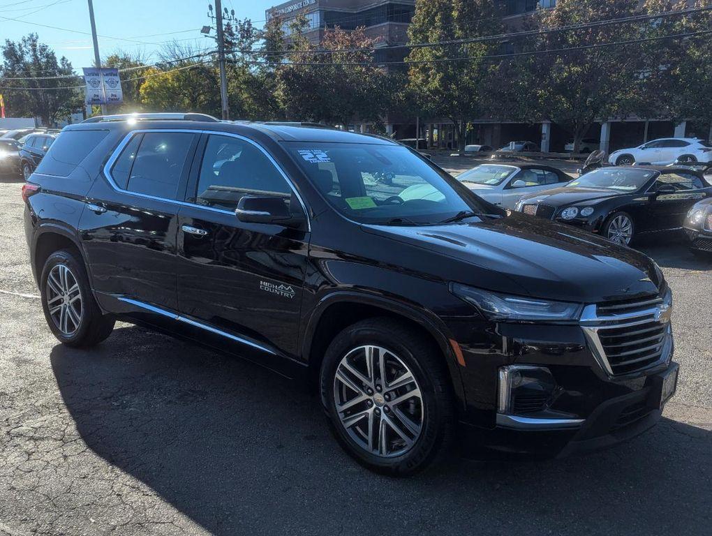 used 2022 Chevrolet Traverse car, priced at $33,698