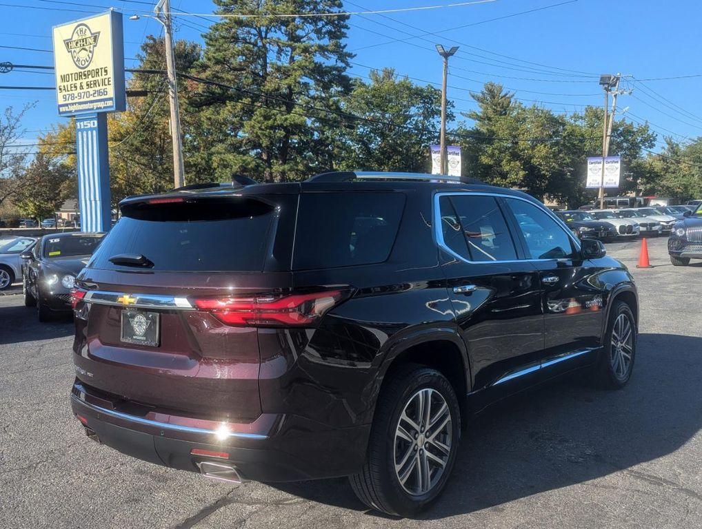 used 2022 Chevrolet Traverse car, priced at $33,698