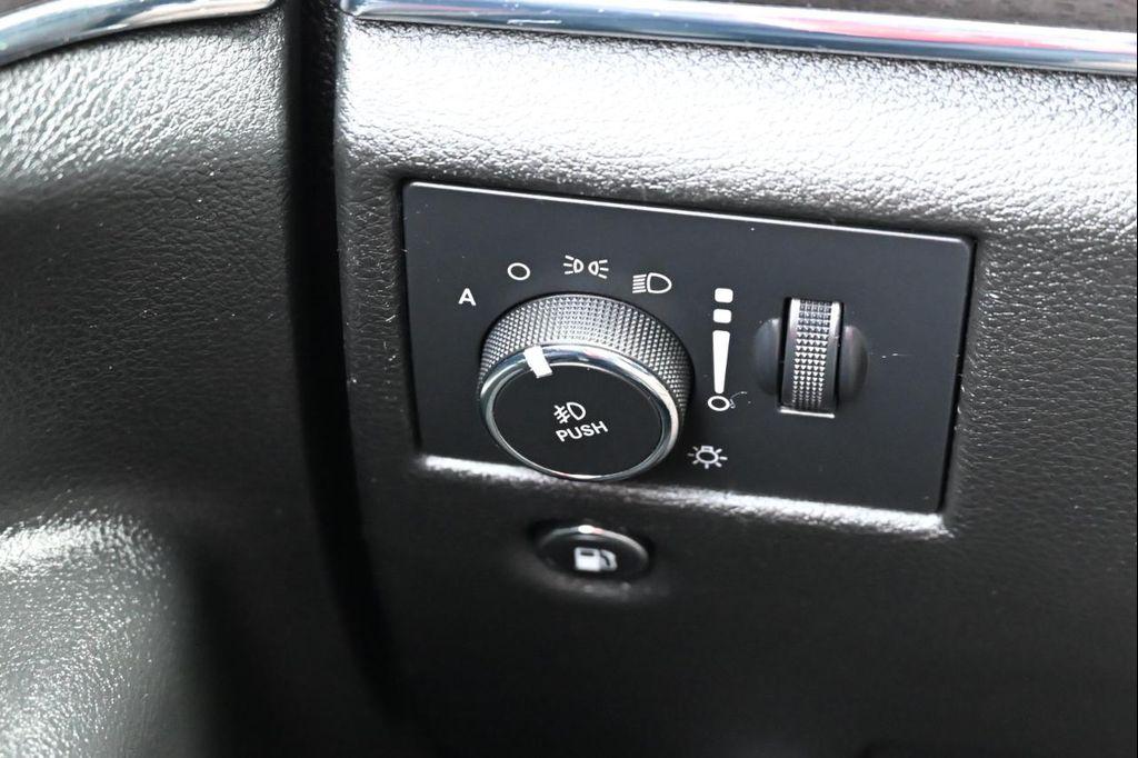 used 2015 Jeep Grand Cherokee car, priced at $9,998