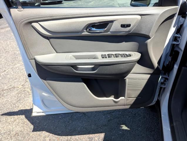 used 2017 Chevrolet Traverse car, priced at $11,998