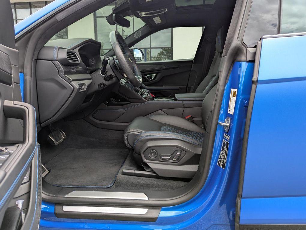 used 2021 Lamborghini Urus car, priced at $215,998