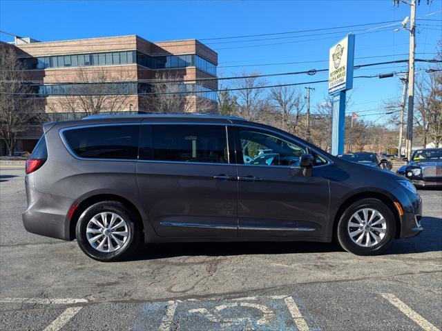 used 2018 Chrysler Pacifica car, priced at $19,998