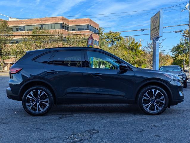 used 2022 Ford Escape car, priced at $25,998