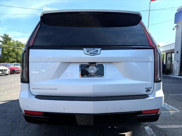 used 2022 Cadillac Escalade ESV car, priced at $72,998