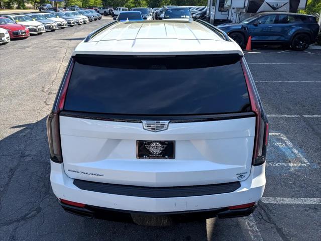 used 2022 Cadillac Escalade ESV car, priced at $72,998