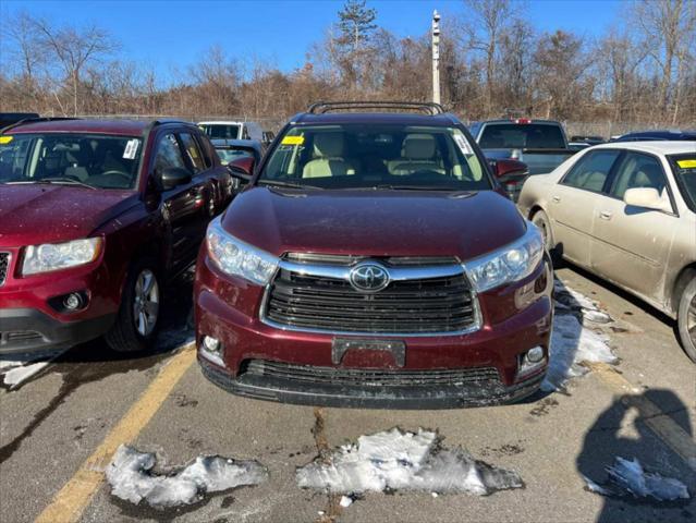 used 2014 Toyota Highlander car, priced at $20,998