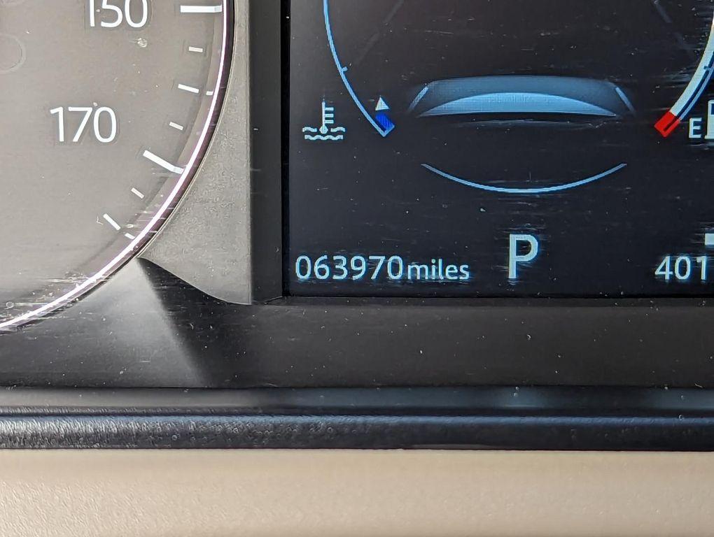 used 2020 Land Rover Range Rover Velar car, priced at $27,698