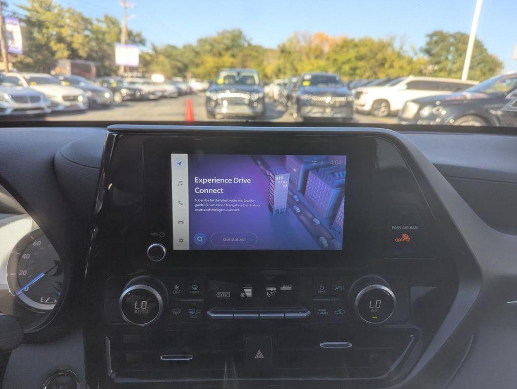 used 2023 Toyota Highlander Hybrid car, priced at $33,698