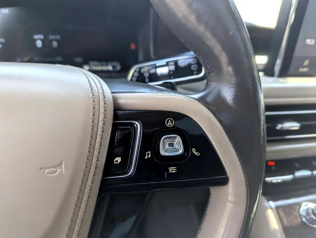 used 2020 Lincoln Aviator car, priced at $34,498