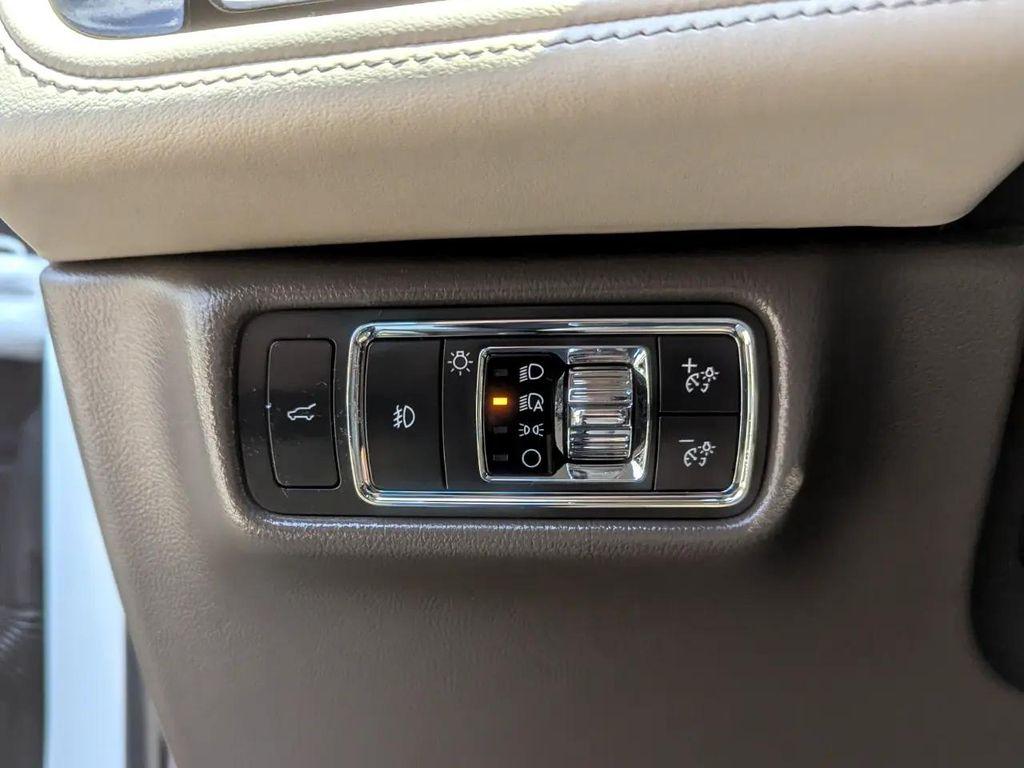 used 2020 Lincoln Aviator car, priced at $34,498