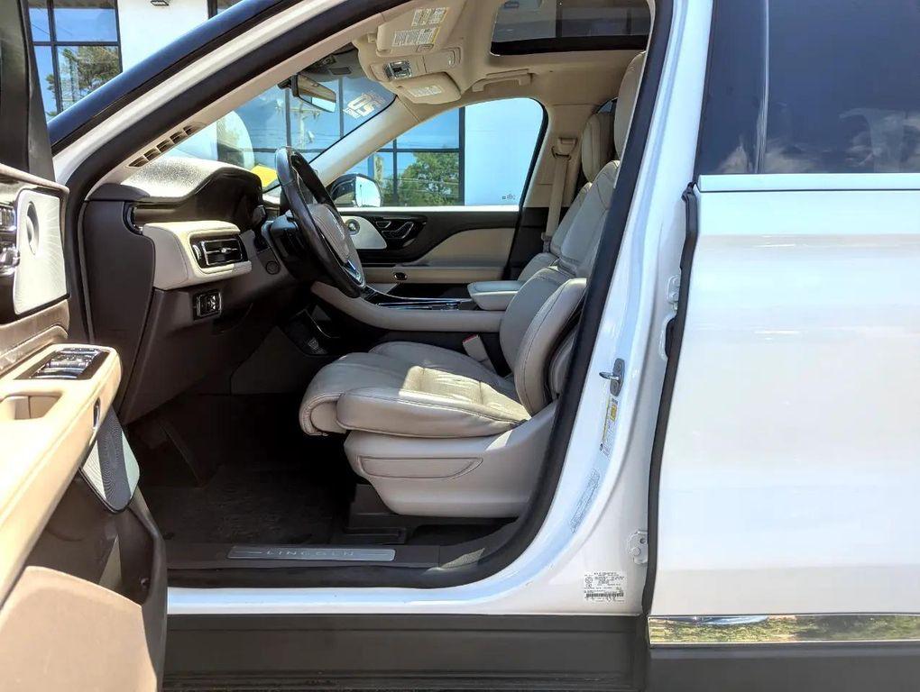 used 2020 Lincoln Aviator car, priced at $34,498