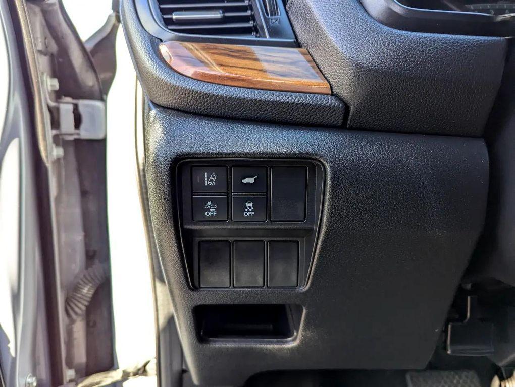 used 2022 Honda CR-V car, priced at $27,898