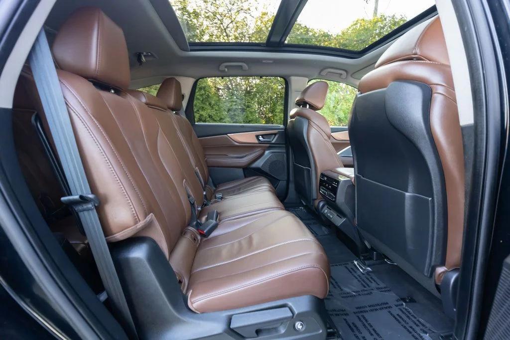 used 2023 Acura MDX car, priced at $39,980