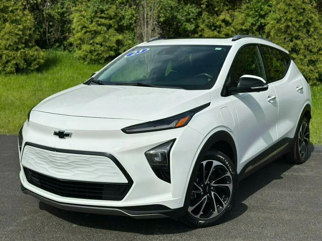 used 2023 Chevrolet Bolt EUV car, priced at $17,980
